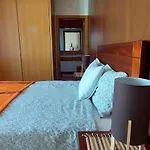 Sea House Bed and Breakfast 4*